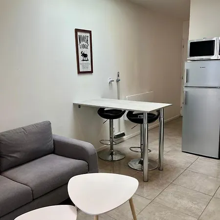 Dalikyda La Petite Apartment *